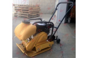 6.5 HP GAS VIBRATION PLATE COMPACTOR WALK BEHIND TAMPER RAMMER W/ WATER TANK